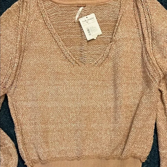 Free people, Tan Sweater size medium - Picture 3 of 8